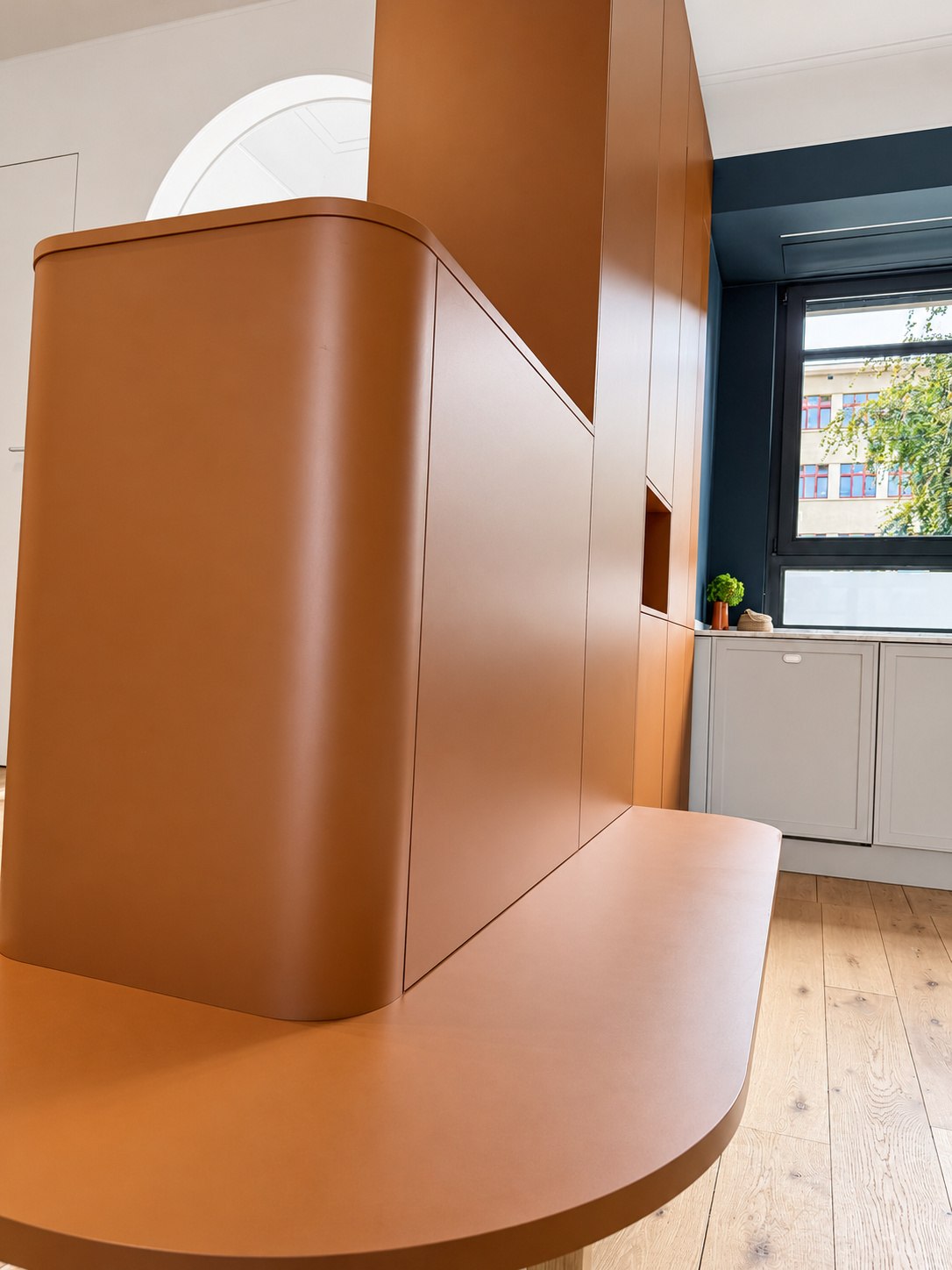 Rangements & courbes terracotta — vue 9
